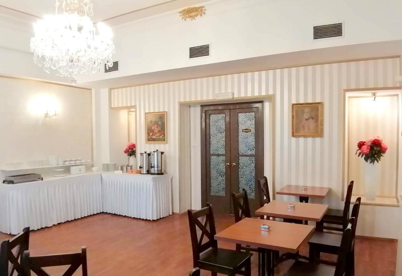 Hotel Dejmalik Litomerice Exterior foto